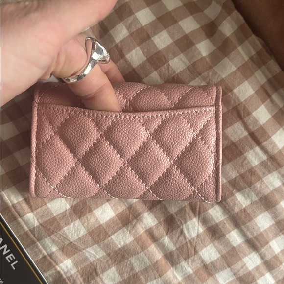 CHANEL LEATHER WALLET - Picture 8 of 10